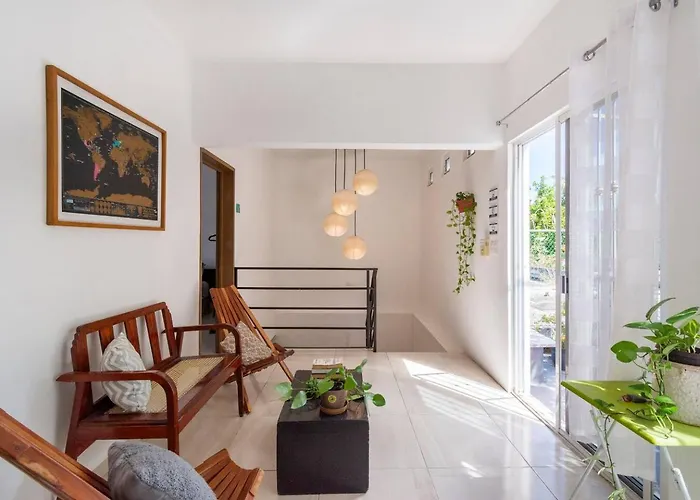 Carlota Guest House