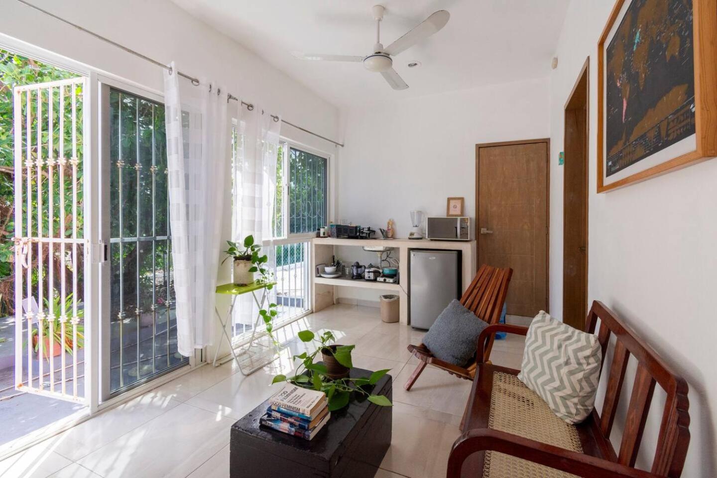 Guest house Carlota *